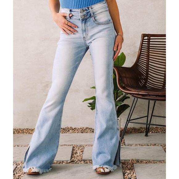 KanCan Signature High Rise Flare Stretch Jeans Light Wash Raw Hem Size 28 Womens - Picture 3 of 9